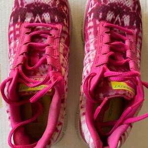 Pink Skechers Sneakers